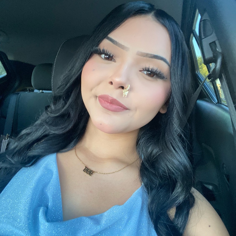 Meet your Posher, Aliyana